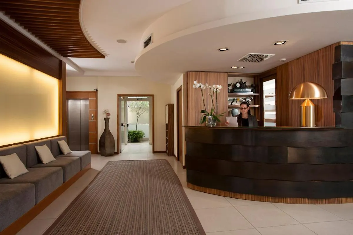 Aparthotel Il Teatro Lido di Jesolo 3*,